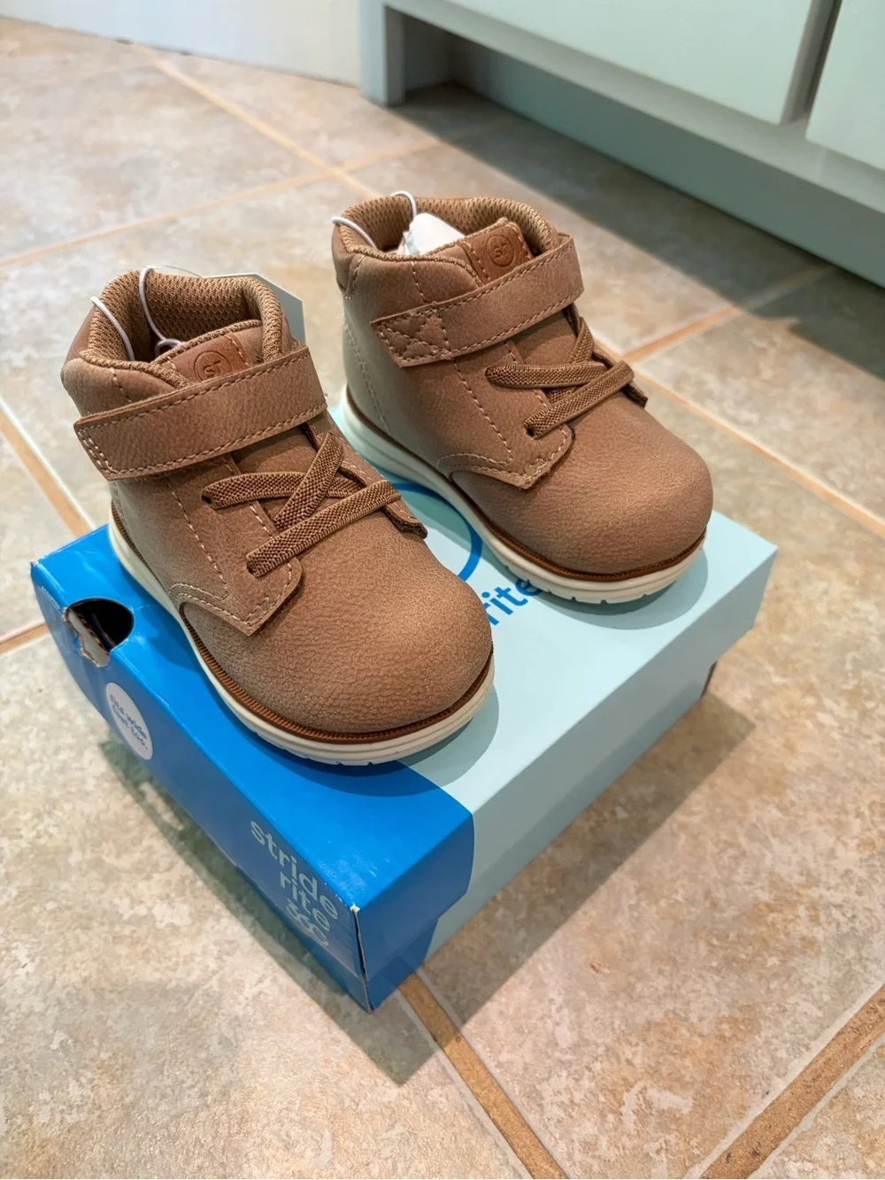 Stride Rite durable toddler